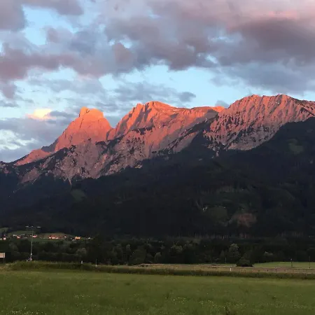 Wengerwirt Zur Laube Alojamento de Acomodação e Pequeno-almoço 3*