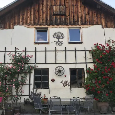 Wengerwirt Zur Laube Bed & Breakfast